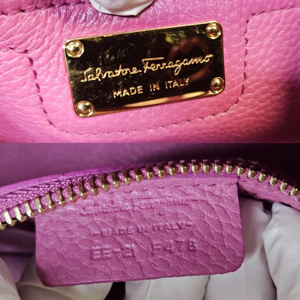 Authentic Salvatore Ferragamo Gancini Amy 21 Leather Tote - Picture 4 of 17